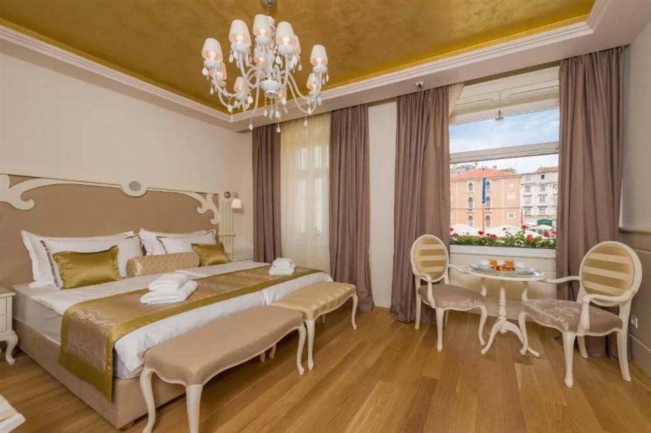 Piazza Heritage Hotel Сплит Экстерьер фото