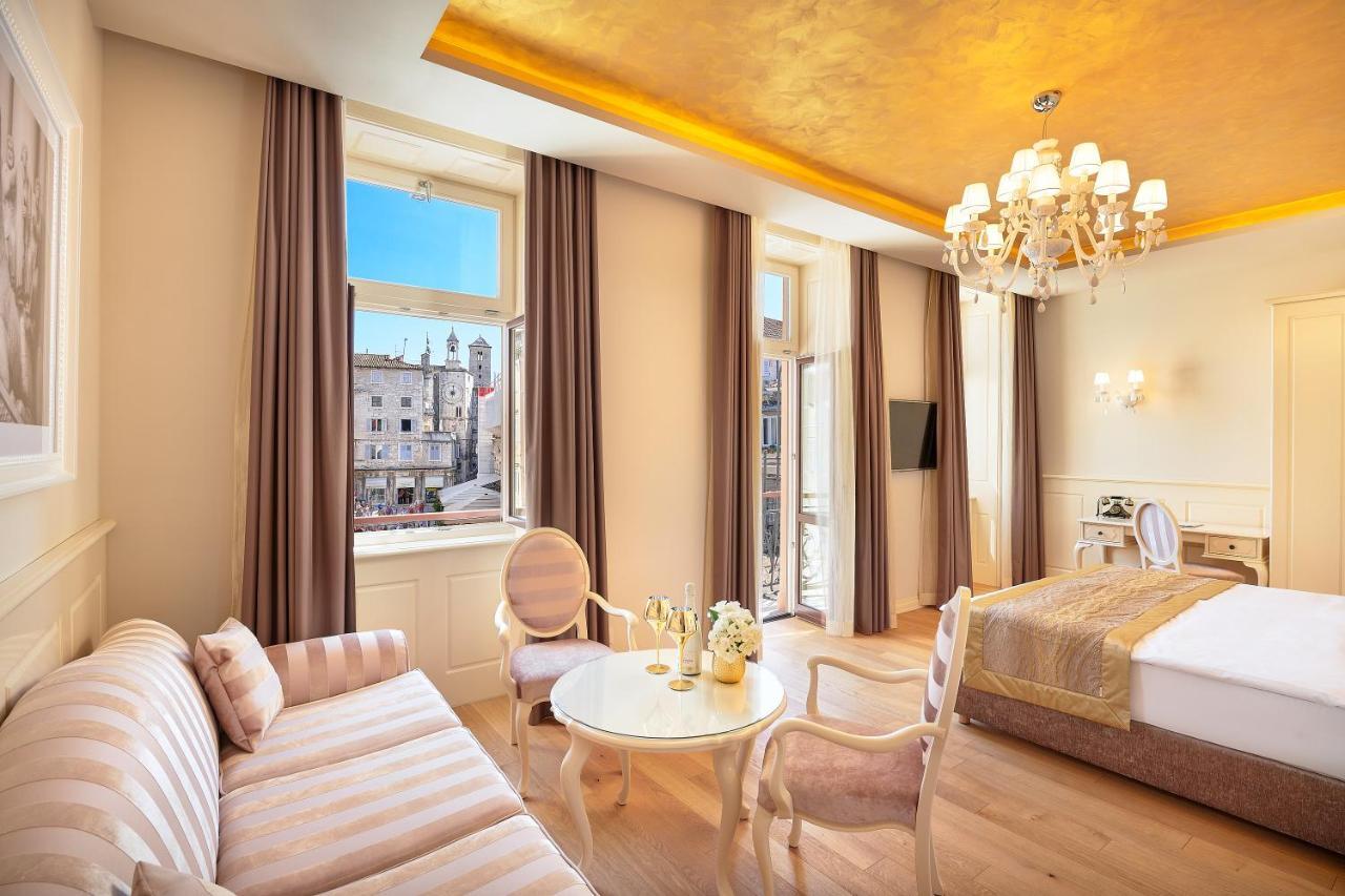 Piazza Heritage Hotel Сплит Экстерьер фото